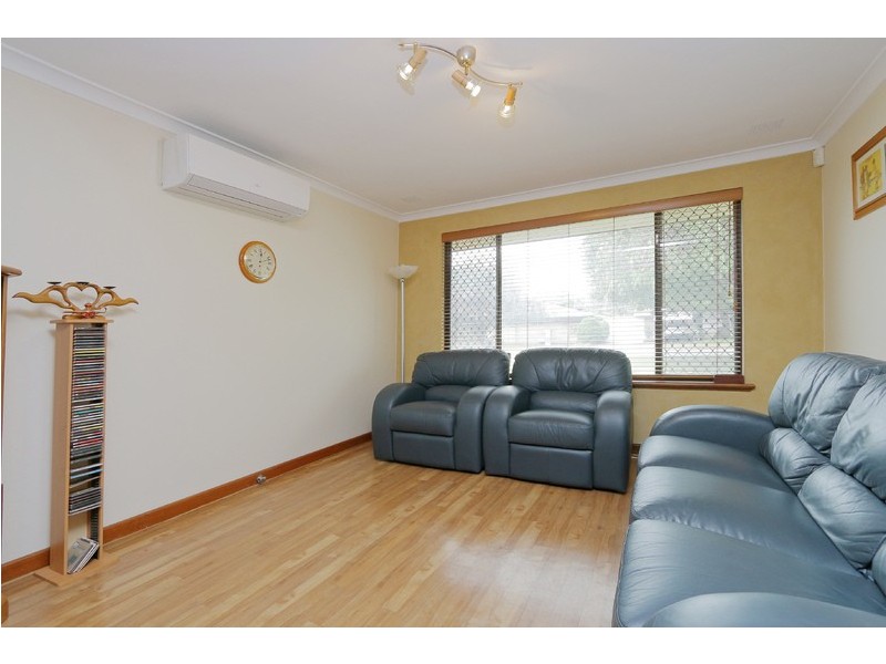 46 Morago Crescent, Cloverdale WA 6105