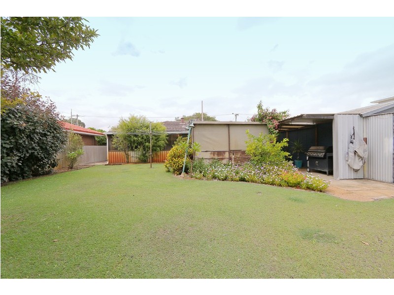 46 Morago Crescent, Cloverdale WA 6105