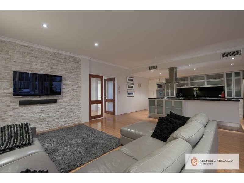 18 Surrey Road, Rivervale WA 6103