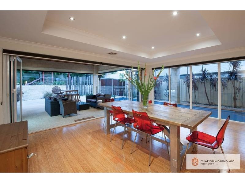 18 Surrey Road, Rivervale WA 6103