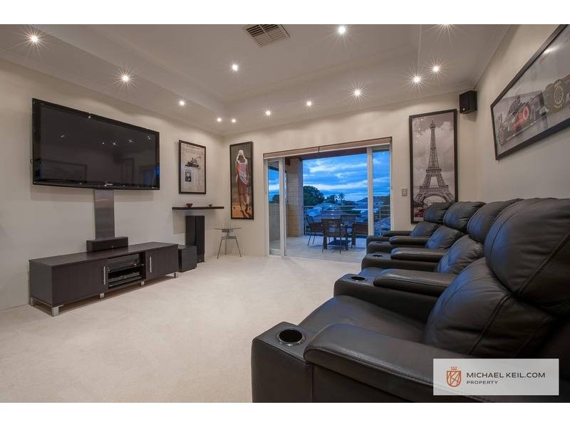 18 Surrey Road, Rivervale WA 6103