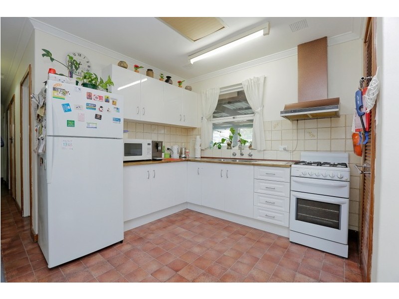 123 Gabriel Street, Cloverdale WA 6105