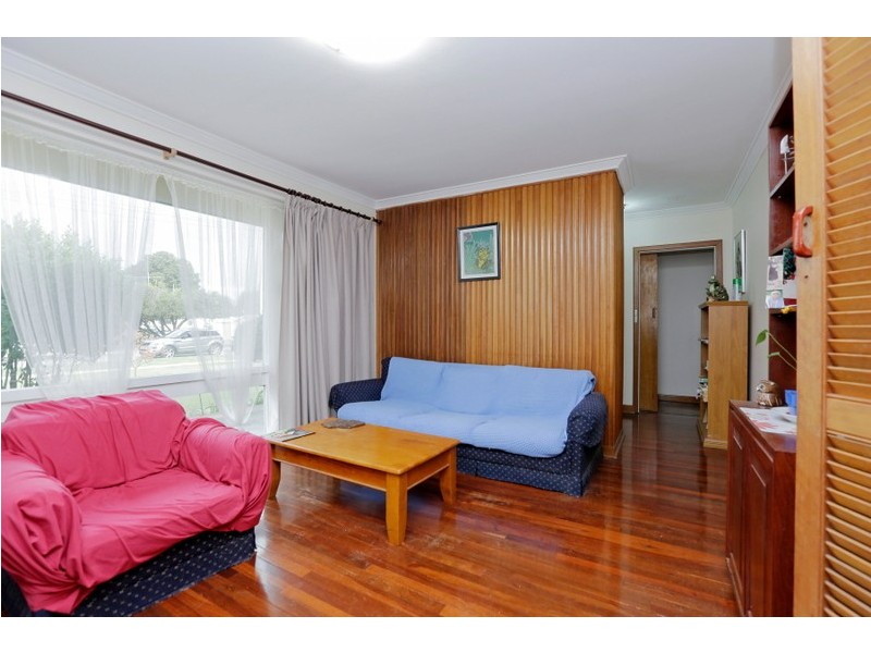 123 Gabriel Street, Cloverdale WA 6105