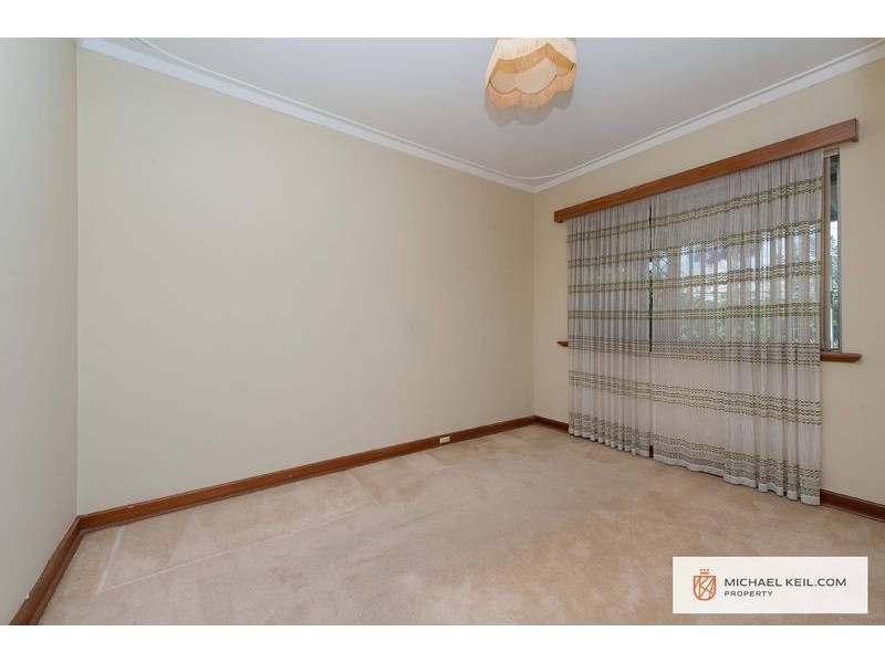 96 River View Avenue, South Guildford WA 6055