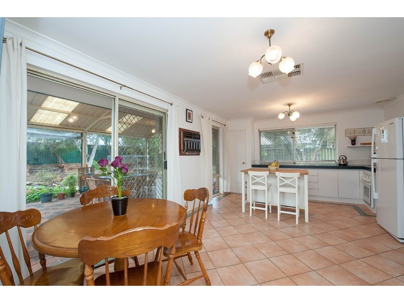 17 Koongee Cross, High Wycombe WA 6057