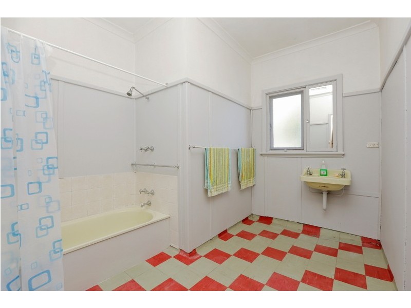 332 Alexander Road, Belmont WA 6104