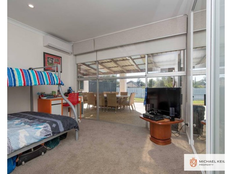 3 Gladstone Street, St James WA 6102