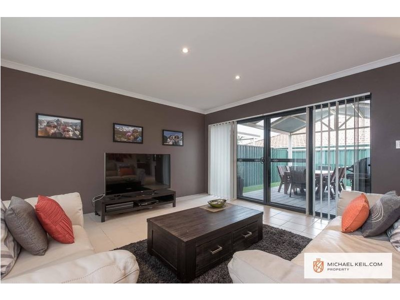 2/147 Kooyong Road, Rivervale WA 6103