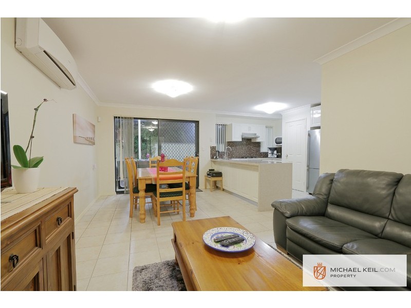 4/25 Pearl Road, Cloverdale WA 6105