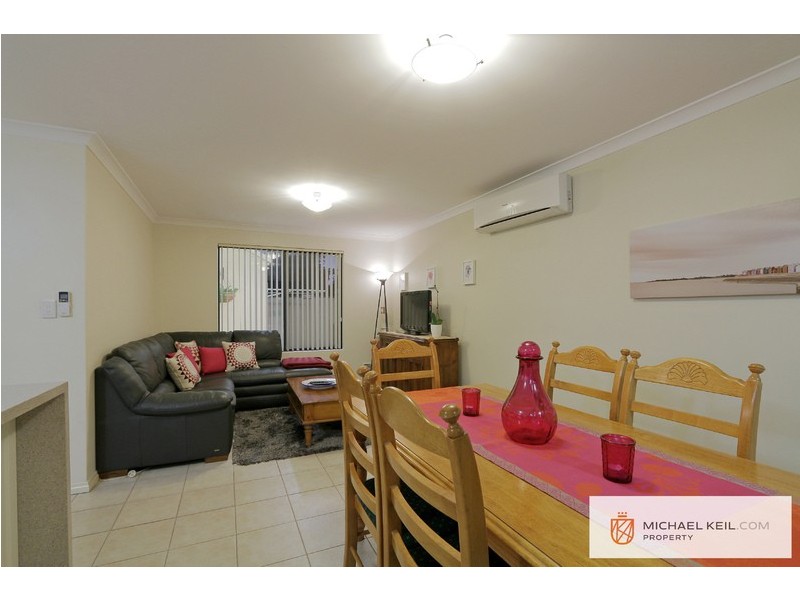 4/25 Pearl Road, Cloverdale WA 6105