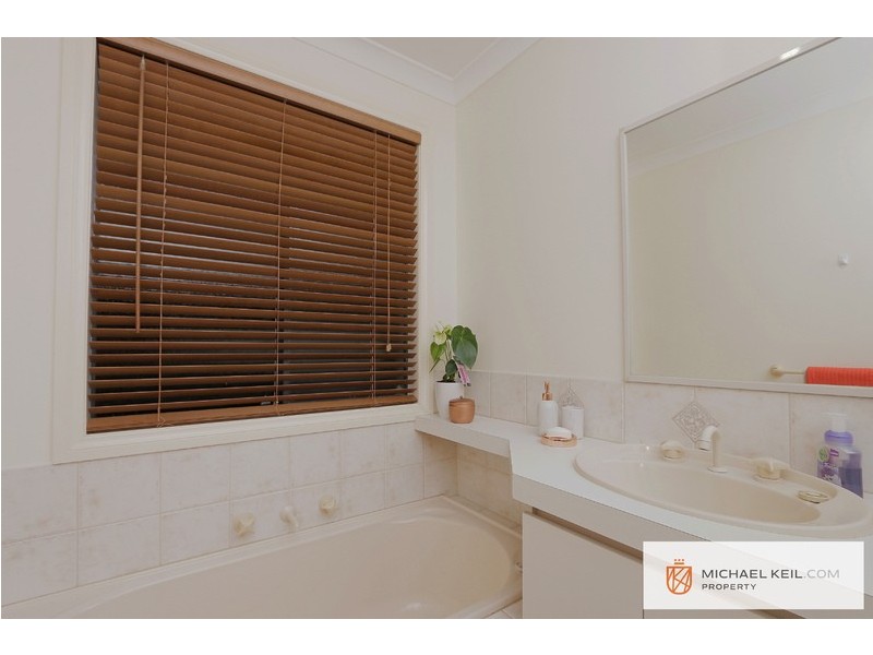 4/25 Pearl Road, Cloverdale WA 6105