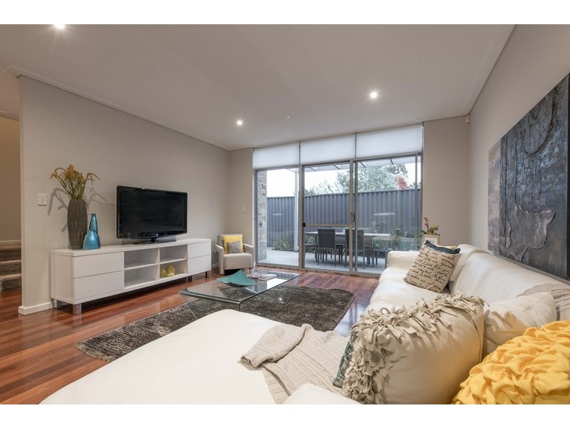 4/397 Belgravia Street, Cloverdale WA 6105