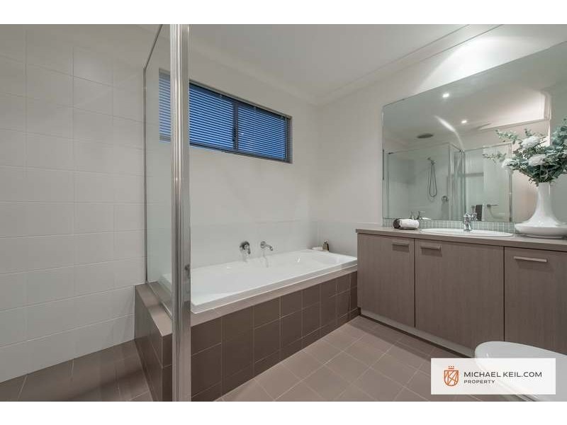 4/397 Belgravia Street, Cloverdale WA 6105