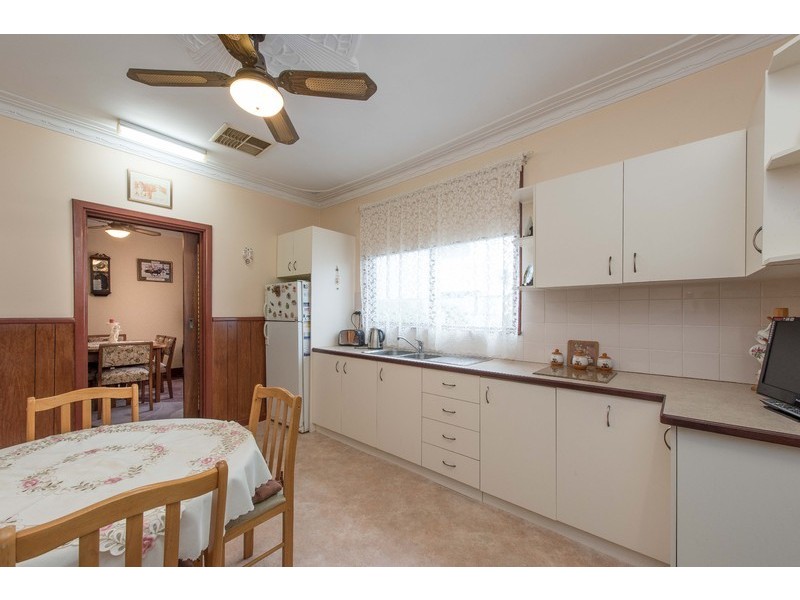 36 Fitzroy Street, Queens Park WA 6107