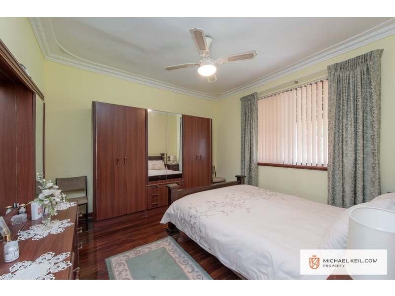36 Fitzroy Street, Queens Park WA 6107