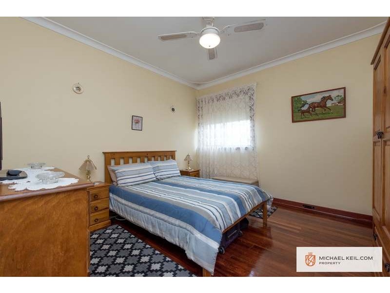 36 Fitzroy Street, Queens Park WA 6107