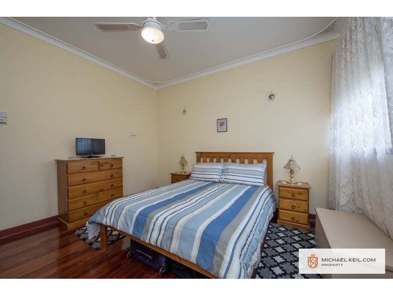 36 Fitzroy Street, Queens Park WA 6107