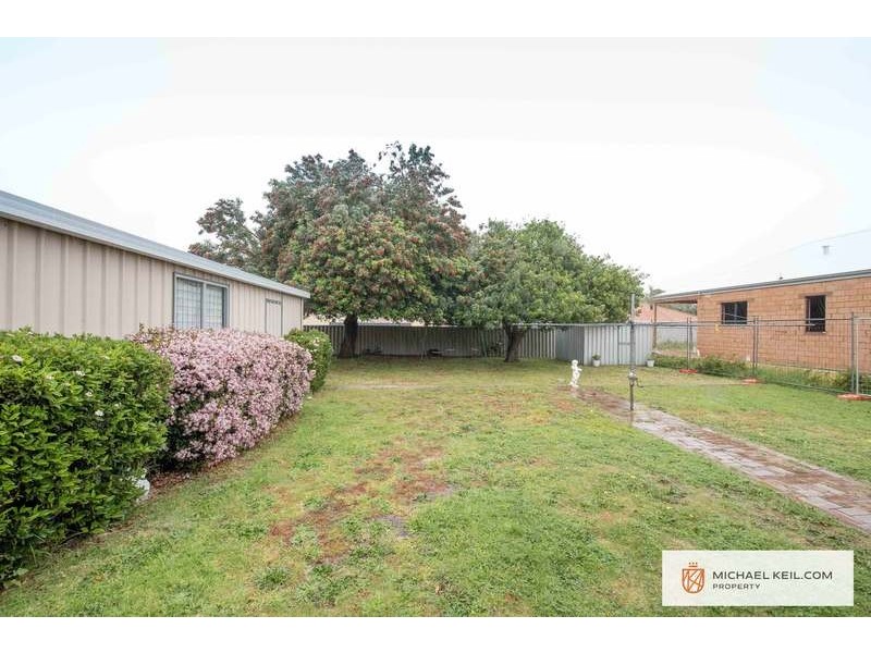 36 Fitzroy Street, Queens Park WA 6107