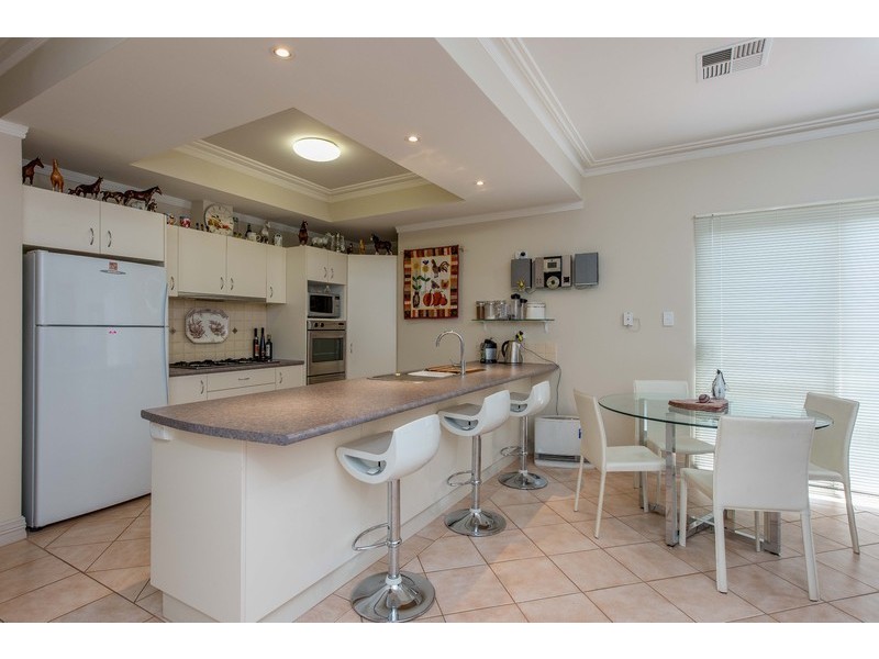 52A Rushton Street, Burswood WA 6100