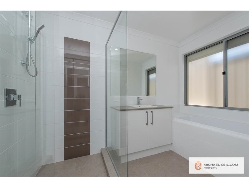 300A Wharf Street, Queens Park WA 6107