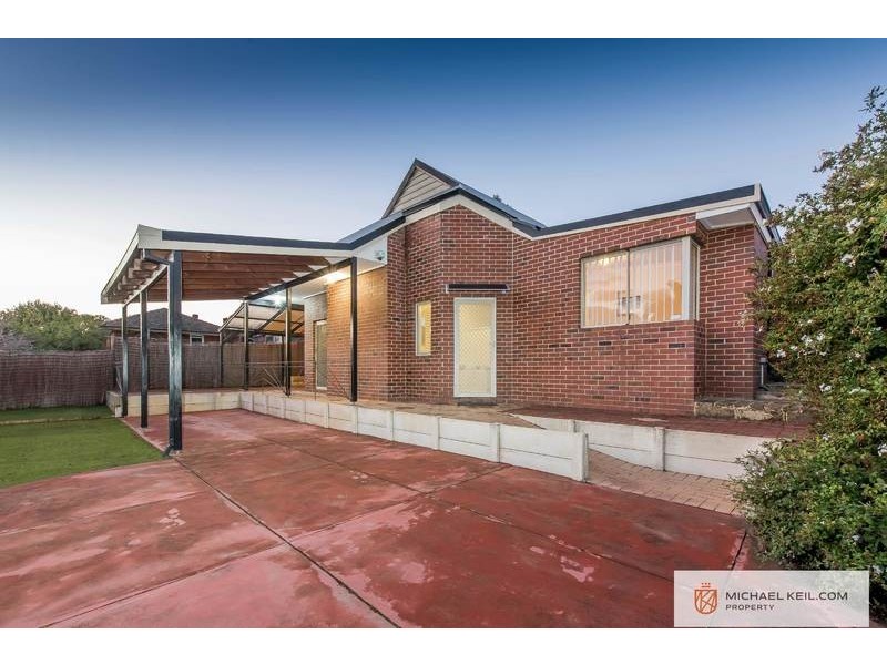 3 Kennerly Street, Cloverdale WA 6105