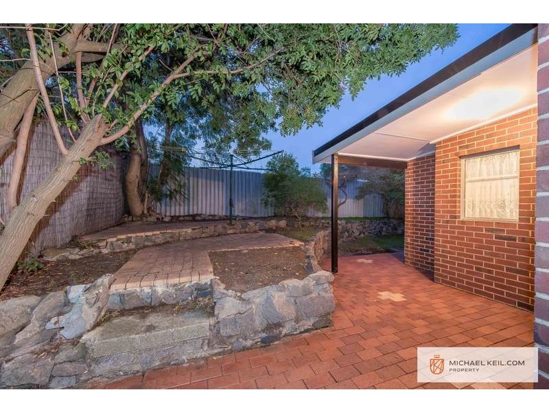 3 Kennerly Street, Cloverdale WA 6105