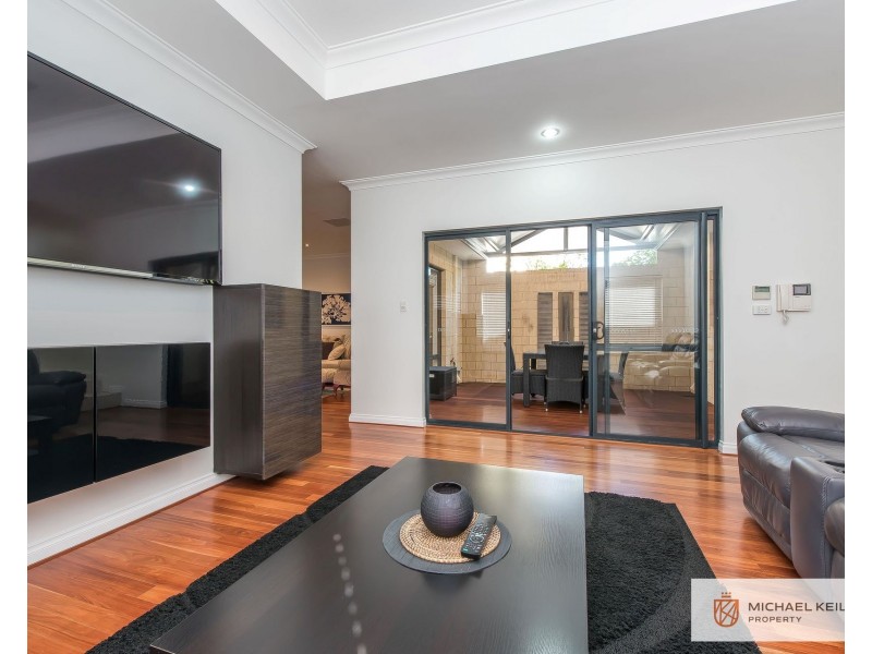 69a Clydesdale Street, Como WA 6152