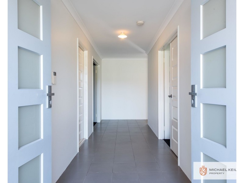 12 Tristram Lane, Wattle Grove WA 6107