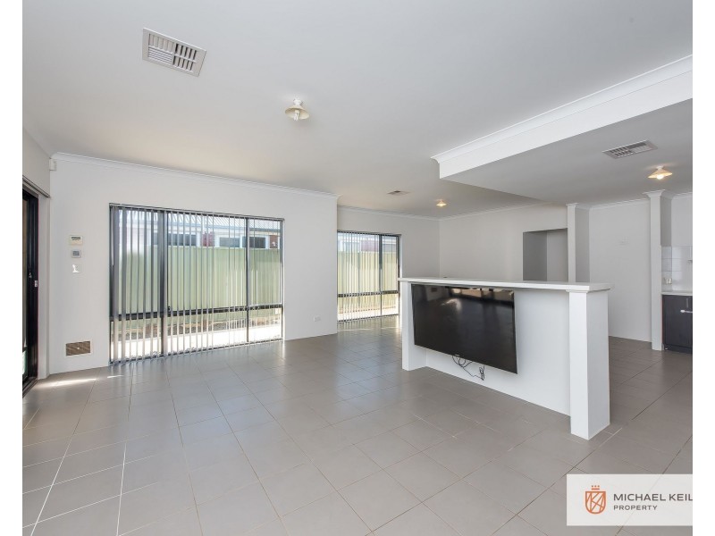 12 Tristram Lane, Wattle Grove WA 6107