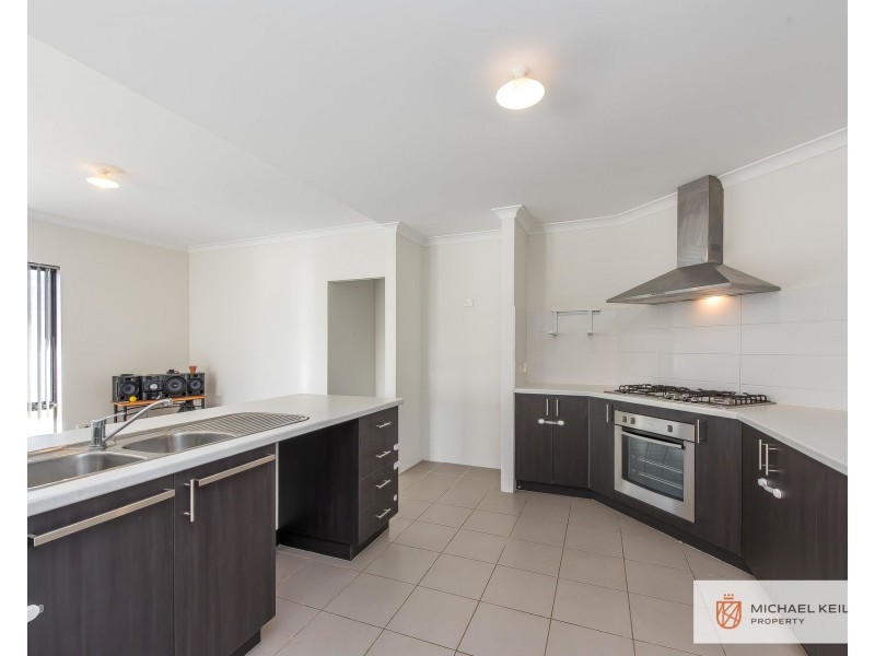 12 Tristram Lane, Wattle Grove WA 6107