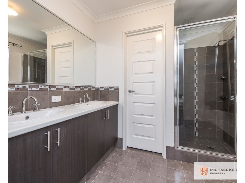 12 Tristram Lane, Wattle Grove WA 6107