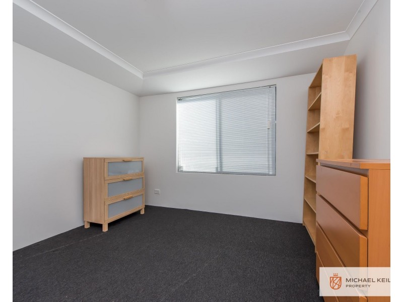 12 Tristram Lane, Wattle Grove WA 6107