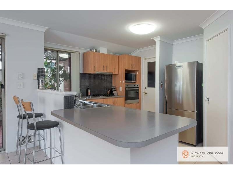 45a Centre Street, Queens Park WA 6107