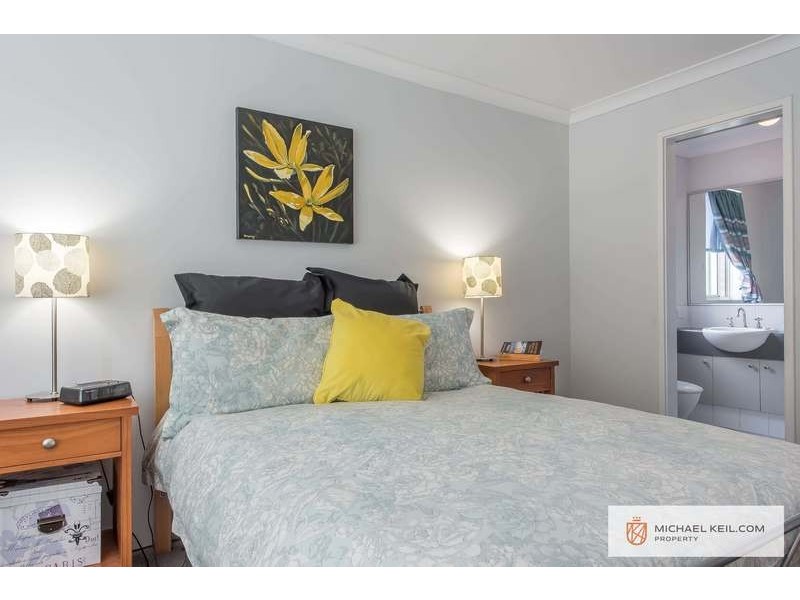 45a Centre Street, Queens Park WA 6107