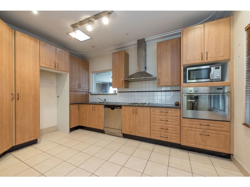 242 Acton Avenue, Kewdale WA 6105