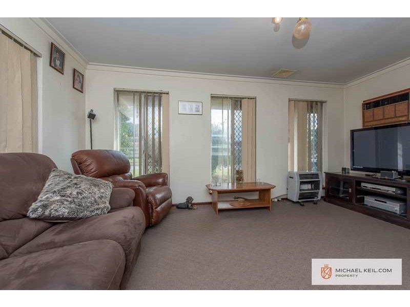 75 Moreing Street, Redcliffe WA 6104