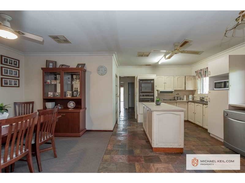 75 Moreing Street, Redcliffe WA 6104