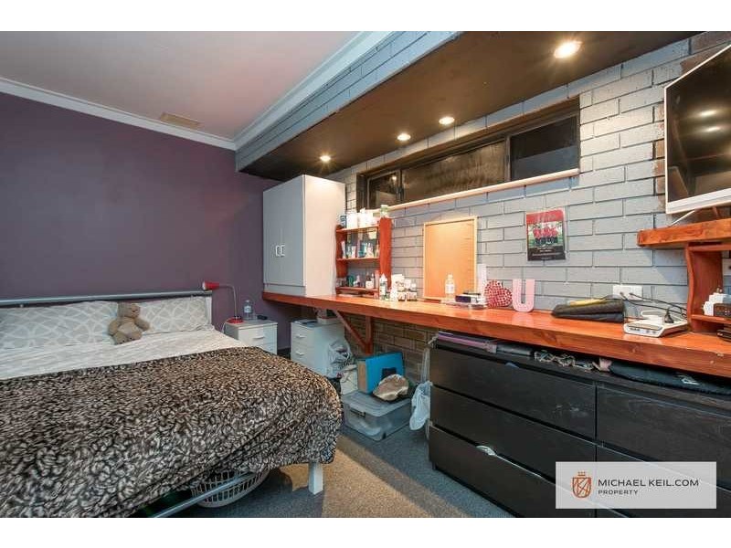 75 Moreing Street, Redcliffe WA 6104