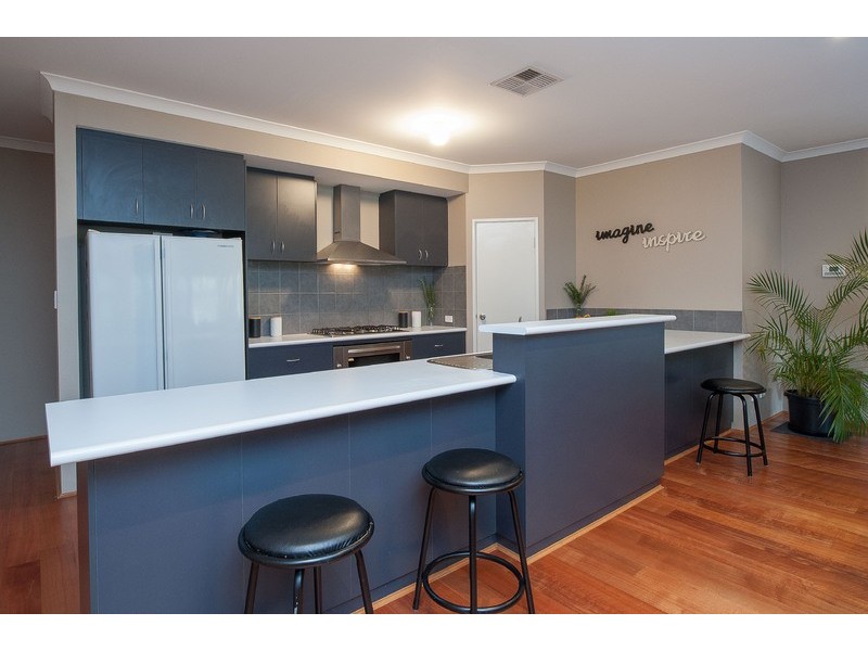 6 Goodall Street, Cloverdale WA 6105