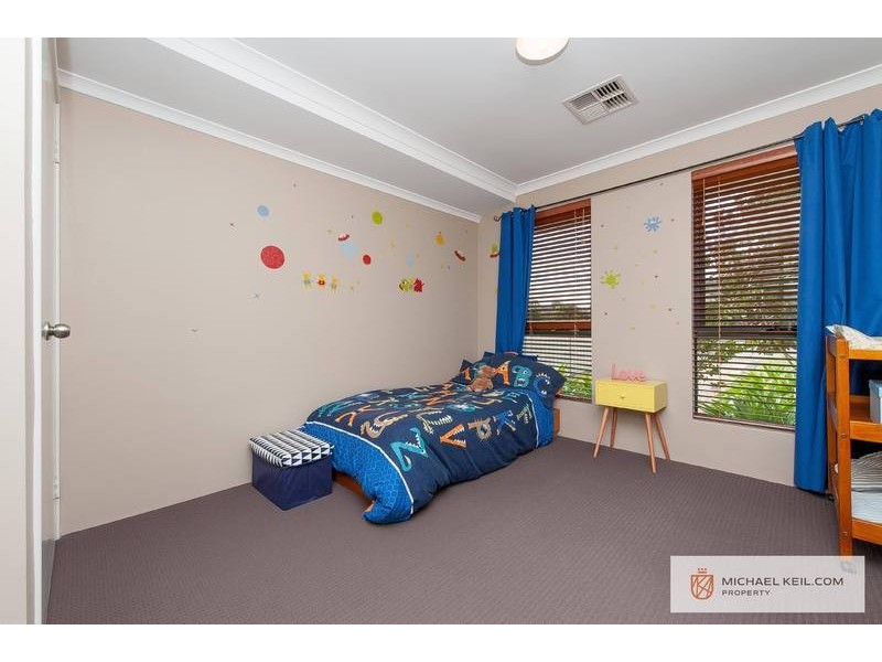 6 Goodall Street, Cloverdale WA 6105