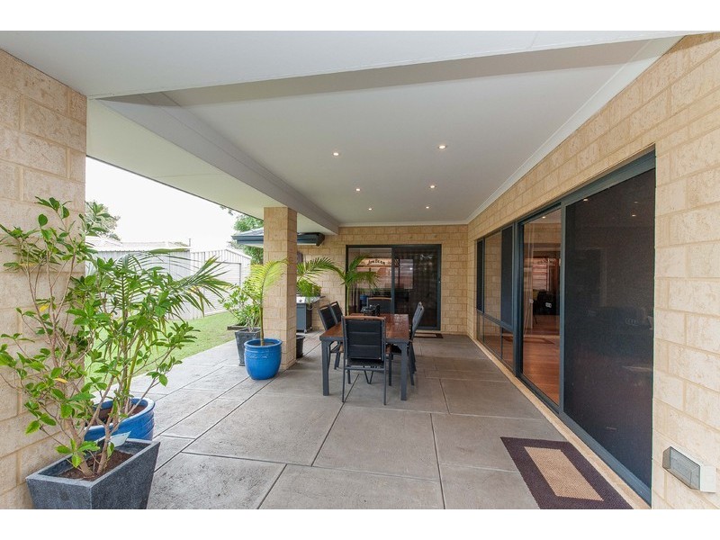 6 Goodall Street, Cloverdale WA 6105