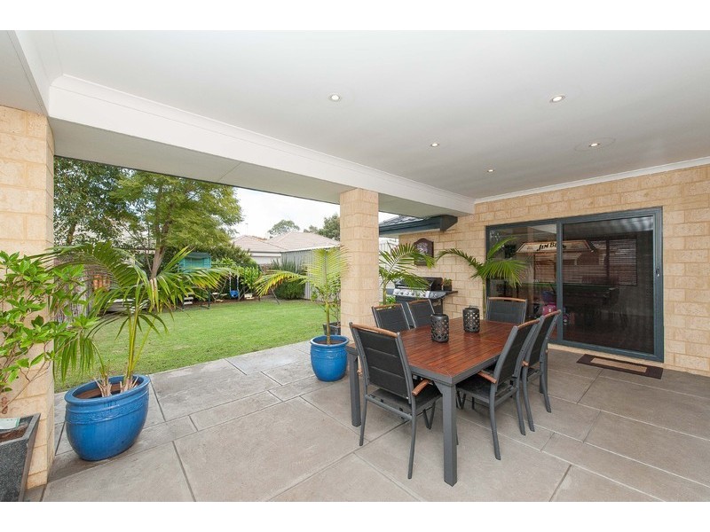 6 Goodall Street, Cloverdale WA 6105