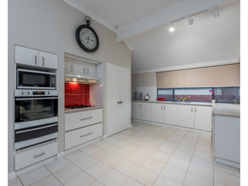 14 Armadale Road, Rivervale WA 6103