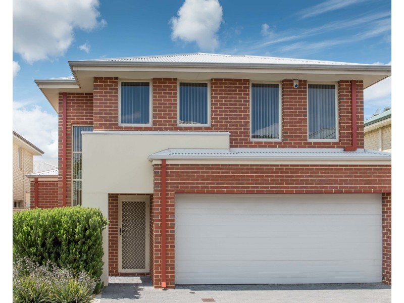 2/27 Mozart Mews, Rivervale WA 6103