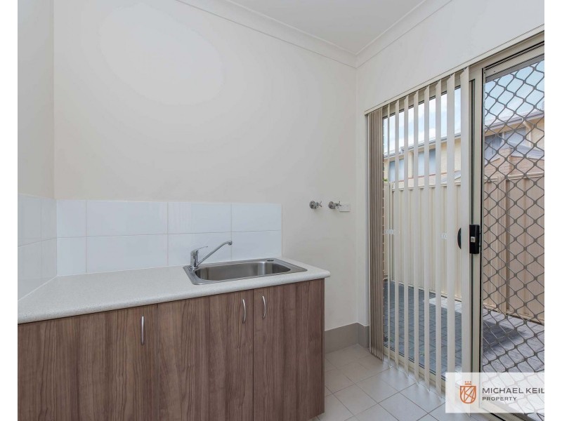 2/27 Mozart Mews, Rivervale WA 6103
