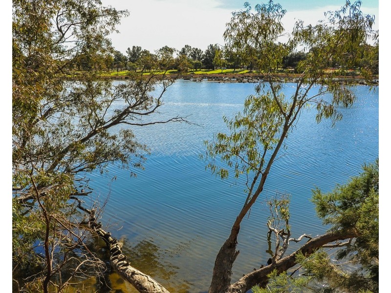 4/5 Hawksburn Road, Rivervale WA 6103