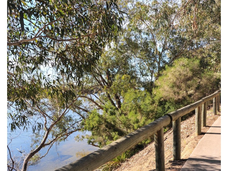 4/5 Hawksburn Road, Rivervale WA 6103