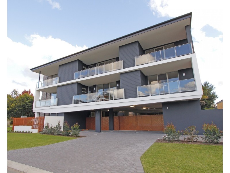 2/143 Sydenham Street, Rivervale WA 6103