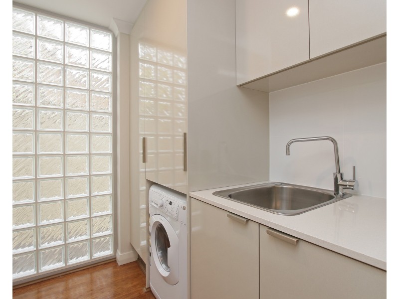 2/143 Sydenham Street, Rivervale WA 6103