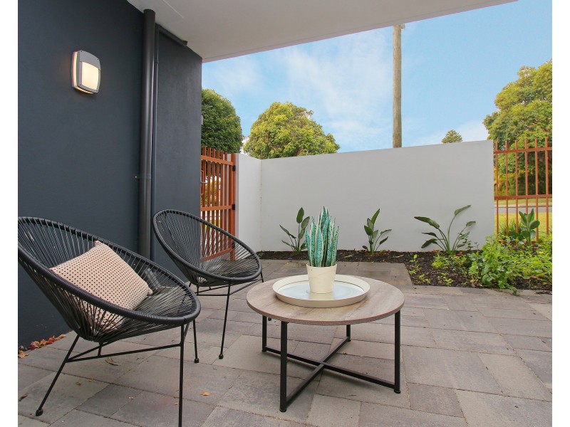 2/143 Sydenham Street, Rivervale WA 6103